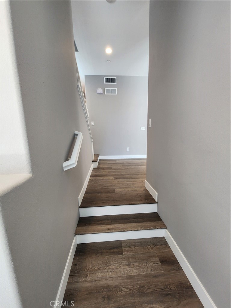 1 Arabis Way, Unit 59 Ladera Ranch, CA 92694 - Photo 4 of 32 stairs to 2nd level