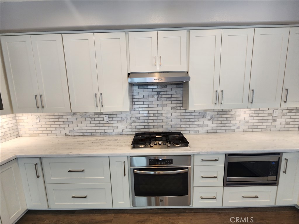 1 Arabis Way, Unit 59 Ladera Ranch, CA 92694 - Photo 6 of 32 kitchen