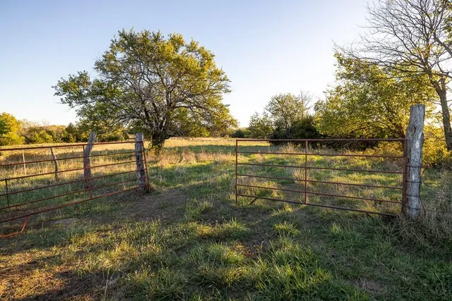 $1,190,000 | 2990 170th Street, Valley Falls, KS 66088