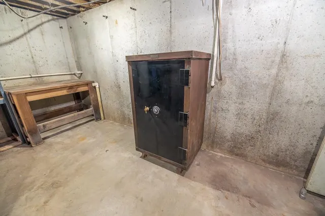 $1,190,000 | 2990 170th Street, Valley Falls, KS 66088