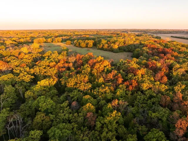 $1,190,000 | 2990 170th Street, Valley Falls, KS 66088