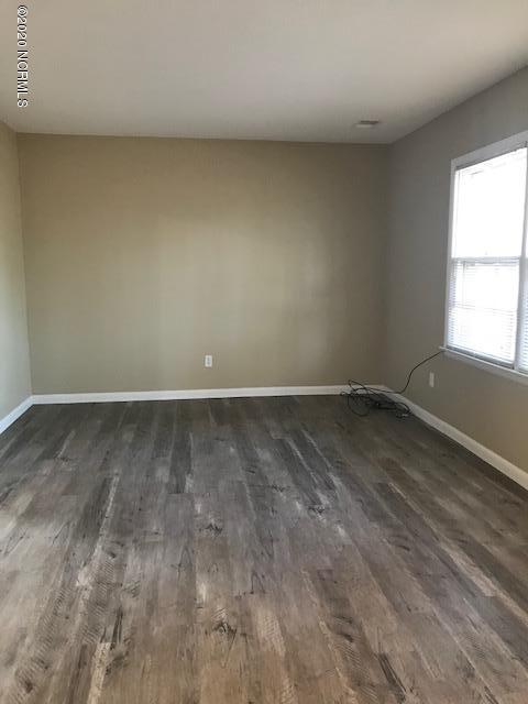 618 Governors Road Wilmington, NC 28411 - Photo 2 of 15 image (9)