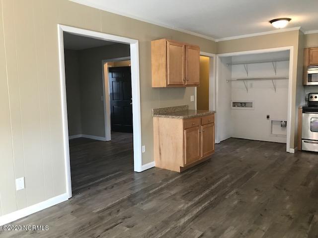 618 Governors Road Wilmington, NC 28411 - Photo 4 of 15 image (11)