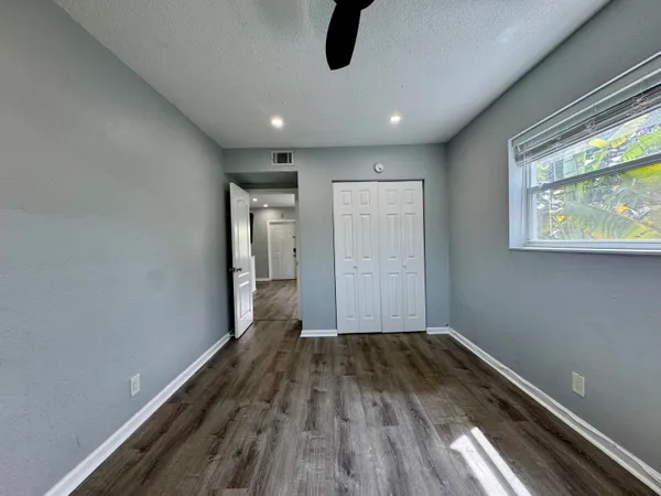 $1,800 | 2741 Northeast 8th Avenue, Unit 11, Wilton Manors, FL 33334