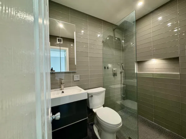 $1,800 | 2741 Northeast 8th Avenue, Unit 11, Wilton Manors, FL 33334