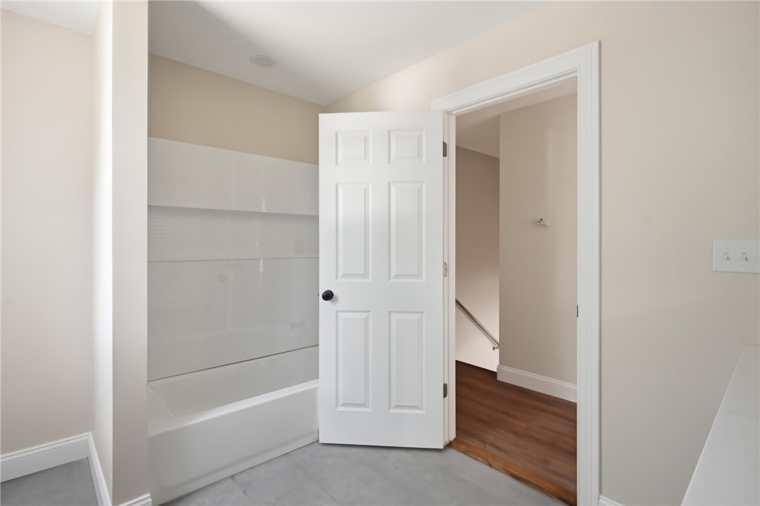 533 Scituate Avenue Cranston, RI 02921 - Photo 39 of 44
