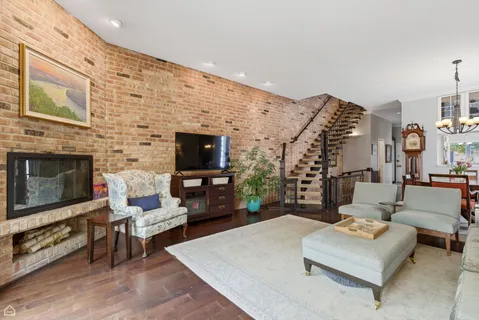 $1,375,000 | 344 West Willow Street, Unit A, Chicago, IL 60614