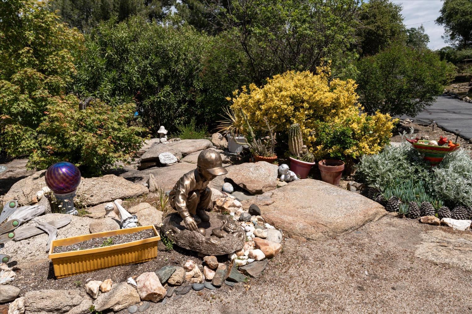 31686 Apache Road Coarsegold, CA 93614 - Photo 5 of 44 Gallery Image 5