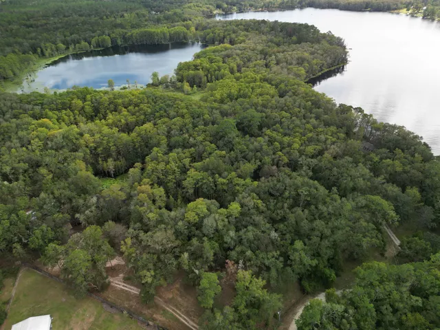 $229,900 | 19 Twin Lakes Drive, Crawfordville, FL 32327