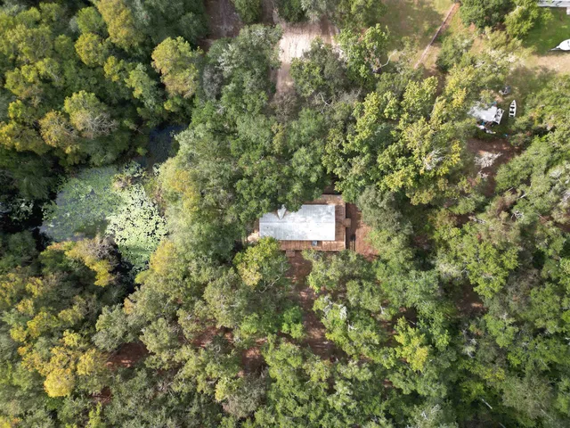 $229,900 | 19 Twin Lakes Drive, Crawfordville, FL 32327