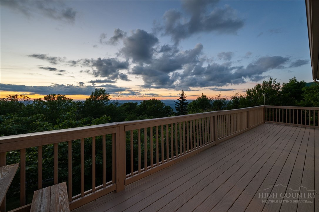 215 North Pinnacle Ridge Road Beech Mountain, NC 28604 - Photo 35 of 36