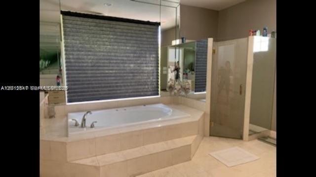 21070 North Sweetwater Lane Boca Raton, FL 33428 - Photo 10 of 12