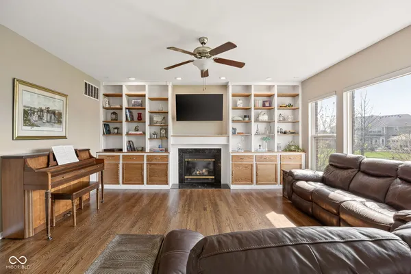 $689,900 | 14095 Farmstead Drive, Fishers, IN 46040