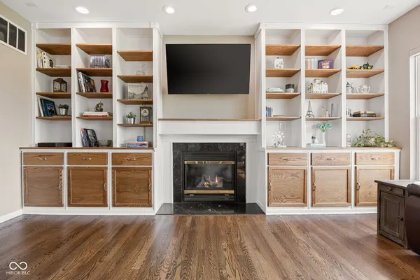 $689,900 | 14095 Farmstead Drive, Fishers, IN 46040