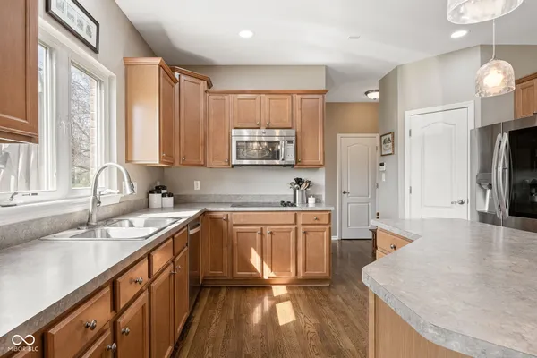 $689,900 | 14095 Farmstead Drive, Fishers, IN 46040