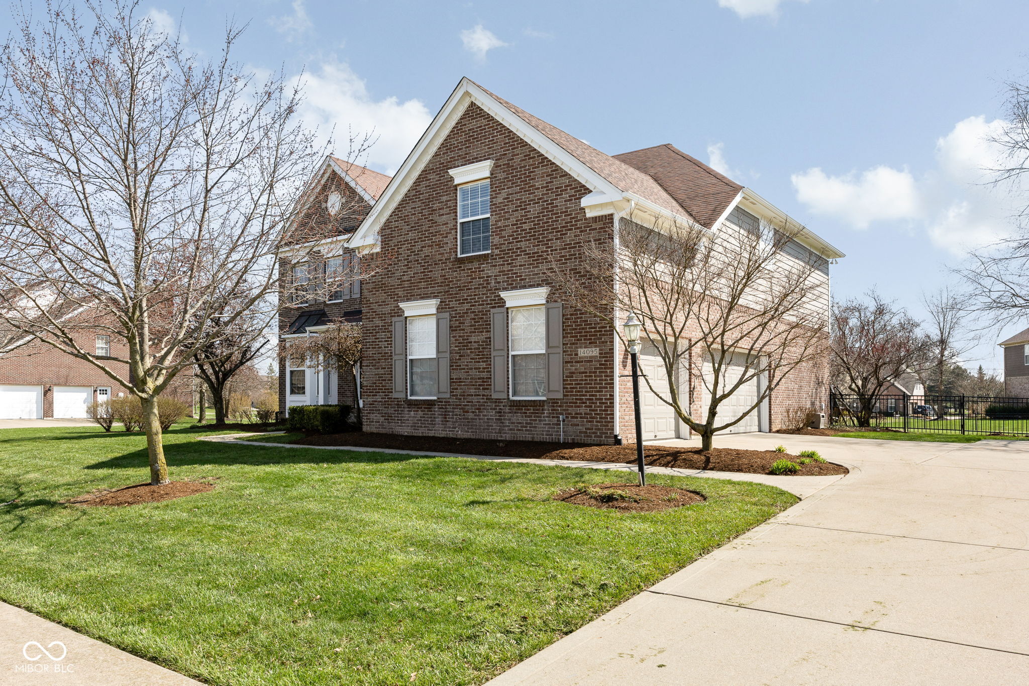 14095 Farmstead Drive Fishers, IN 46040 - Photo 3 of 83