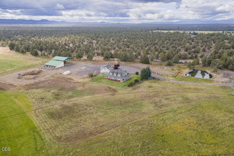 24585 Dodds Road Bend, OR 97701 - Photo 92 of 114