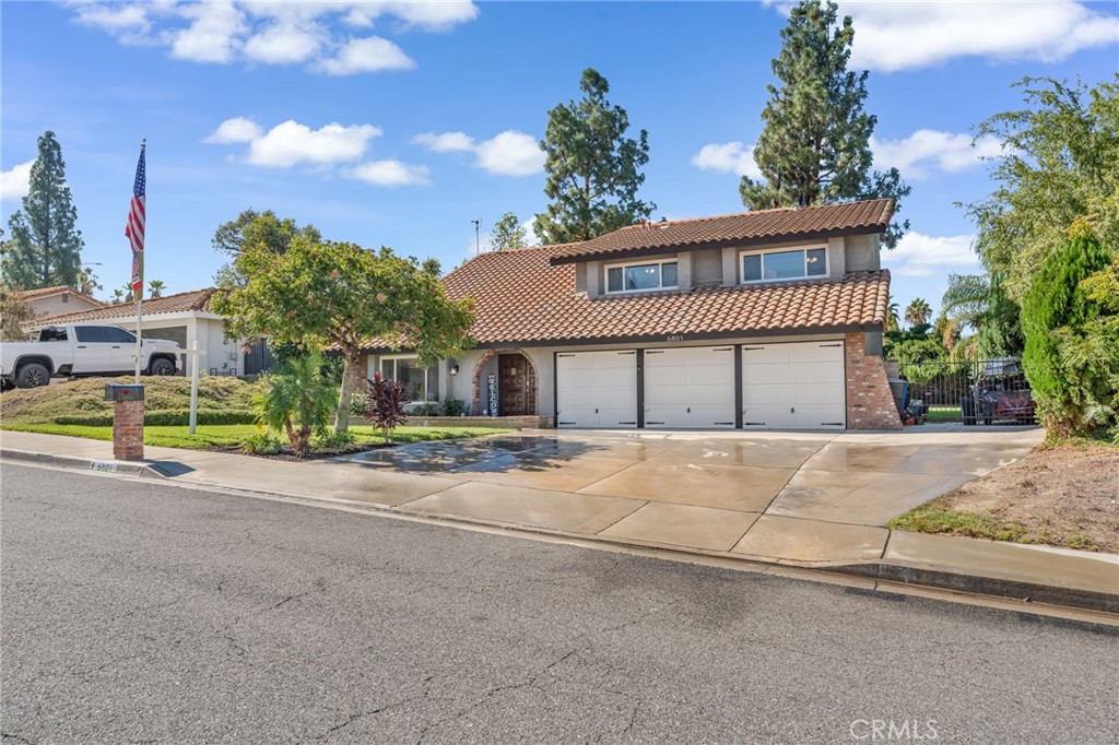6801 Rycroft Drive Riverside, CA 92506 - Photo 4 of 59 Gallery Image 4