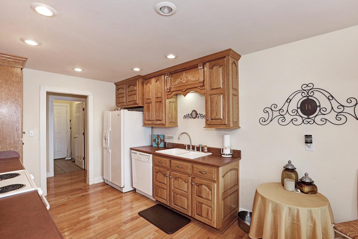 5180 The Loop Athens, AL 35611 - Photo 15 of 29 Kitchen View