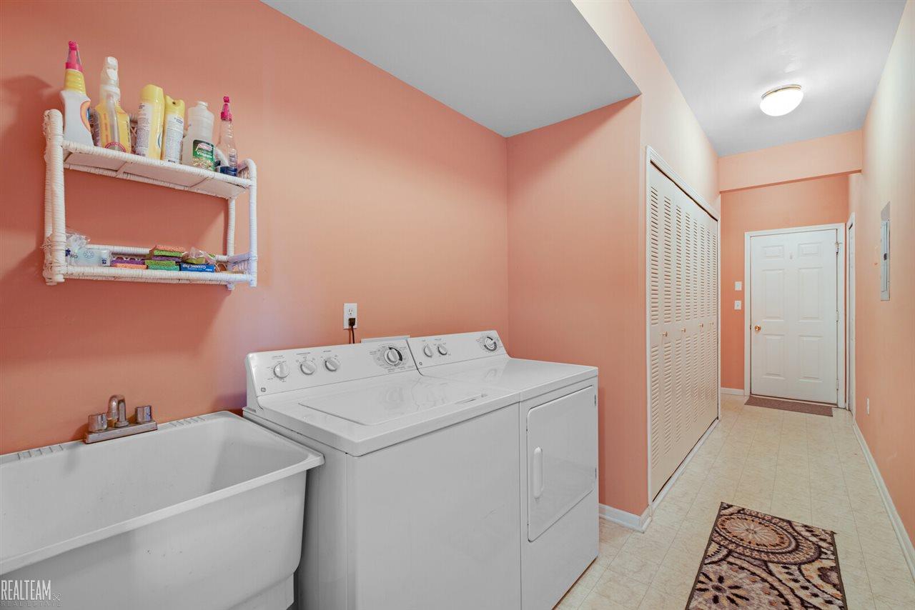 46111 Rhodes Drive, Unit 297 Macomb, MI 48044 - Photo 19 of 20 Gallery Image 19