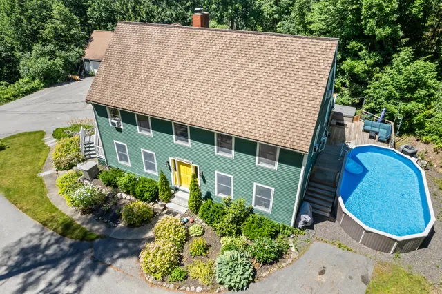 $860,000 | 148 Spiller Hill Road, Raymond, ME 04071