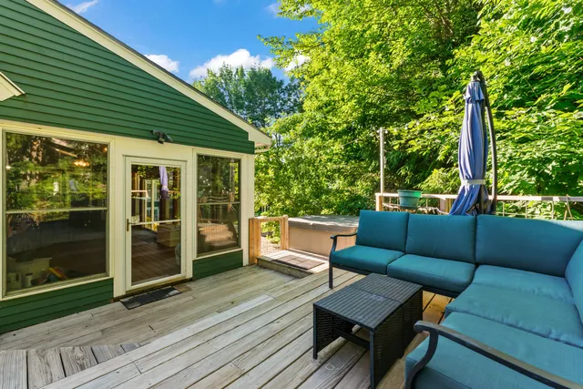 $860,000 | 148 Spiller Hill Road, Raymond, ME 04071