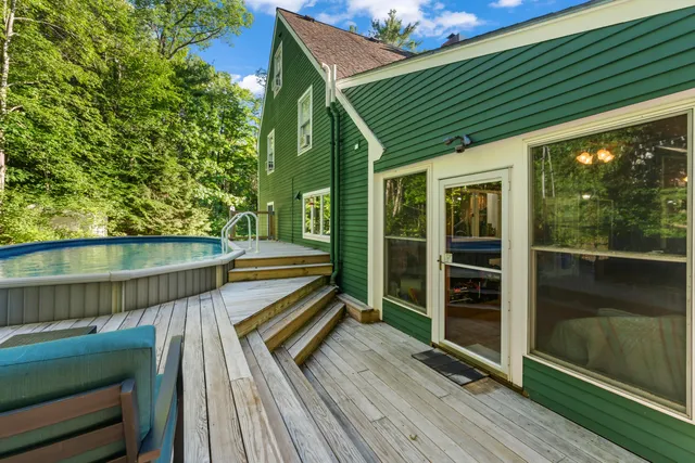 $860,000 | 148 Spiller Hill Road, Raymond, ME 04071
