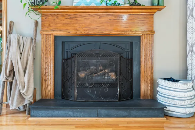 $860,000 | 148 Spiller Hill Road, Raymond, ME 04071