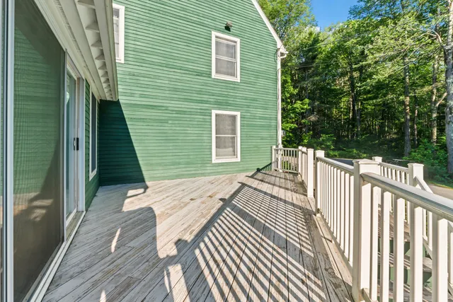 $860,000 | 148 Spiller Hill Road, Raymond, ME 04071