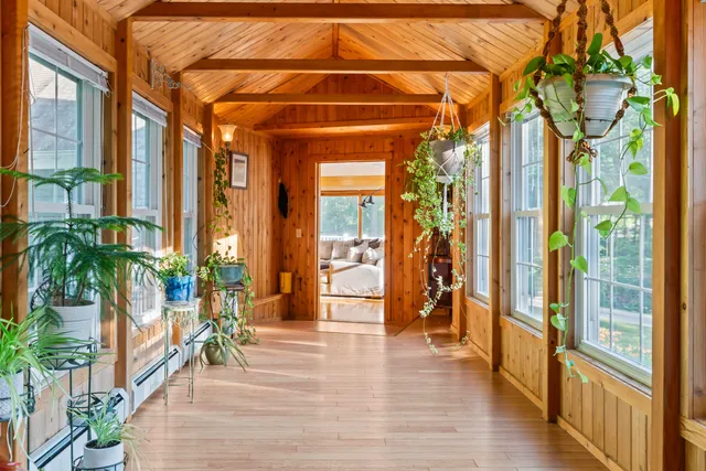 $860,000 | 148 Spiller Hill Road, Raymond, ME 04071