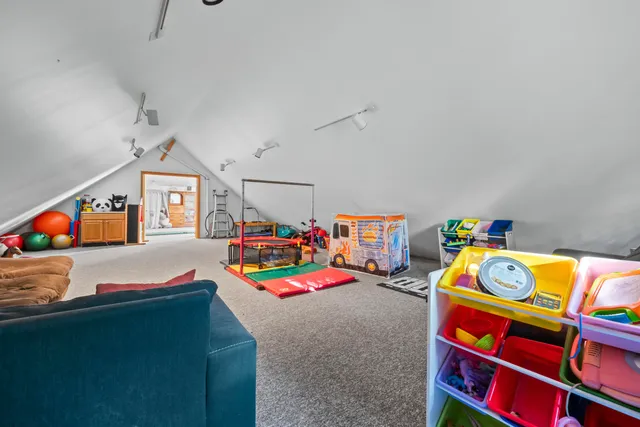 $860,000 | 148 Spiller Hill Road, Raymond, ME 04071