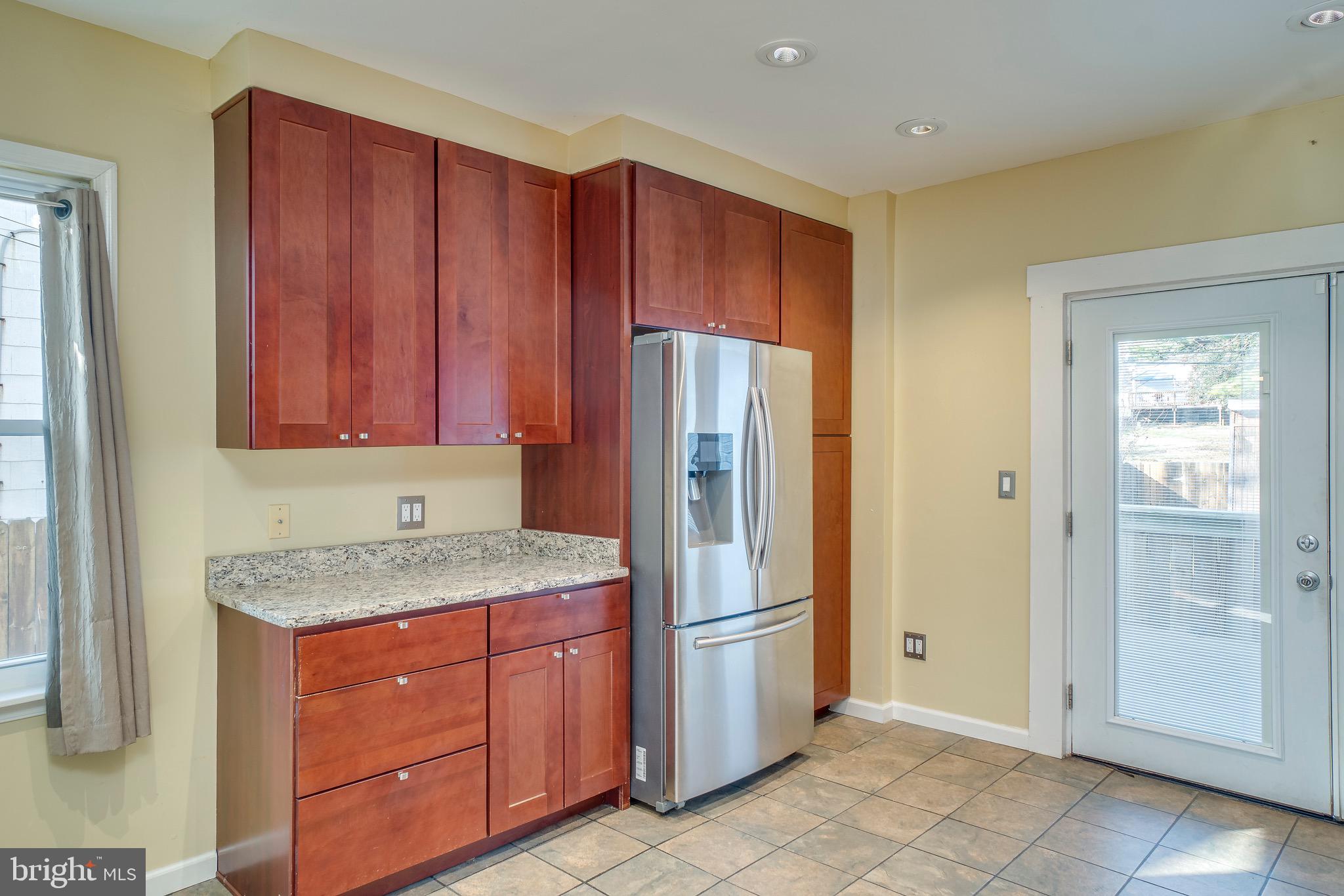 412 Walcott Road Baltimore, MD 21206 - Photo 11 of 25 Gallery Image 11