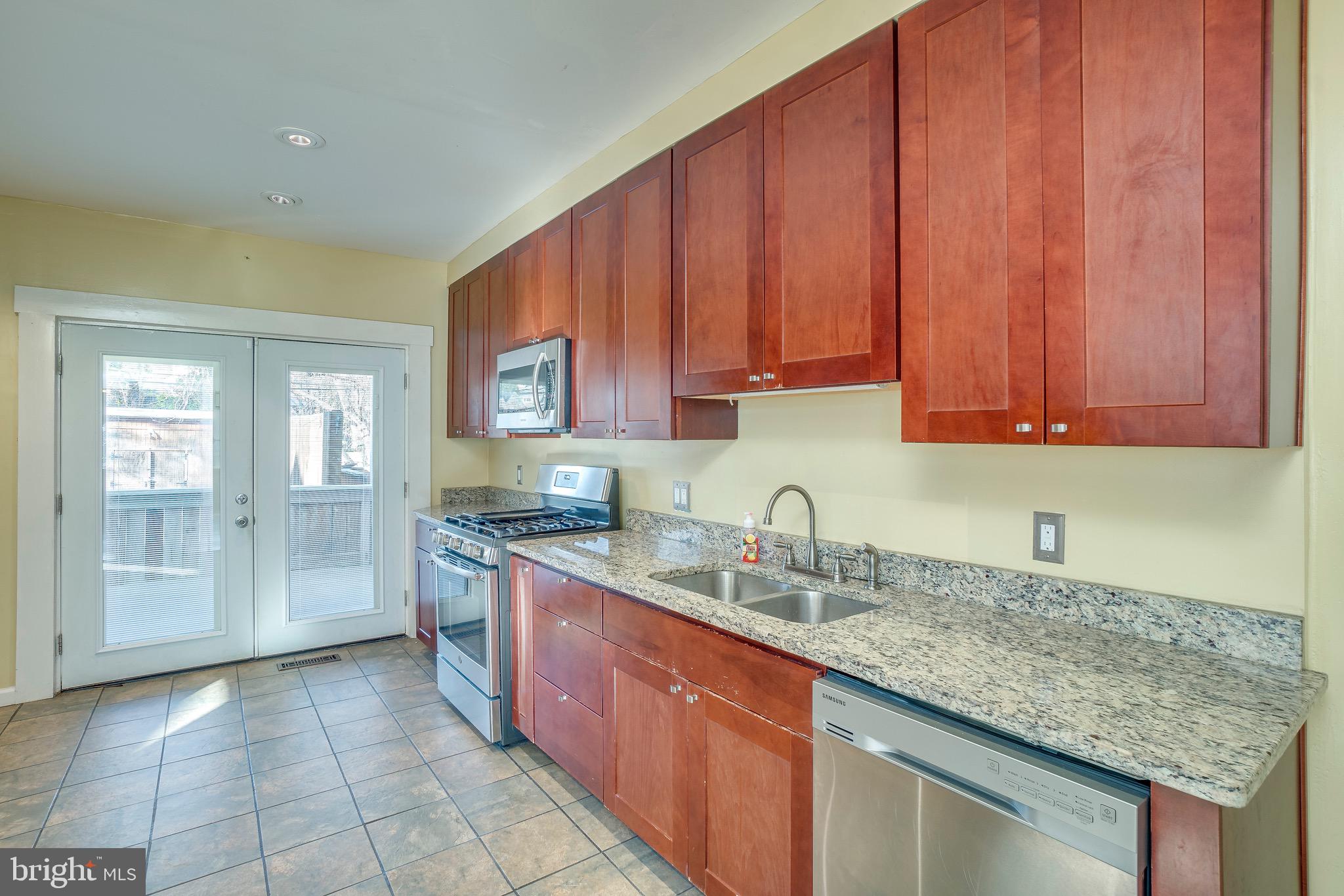 412 Walcott Road Baltimore, MD 21206 - Photo 10 of 25 Gallery Image 10