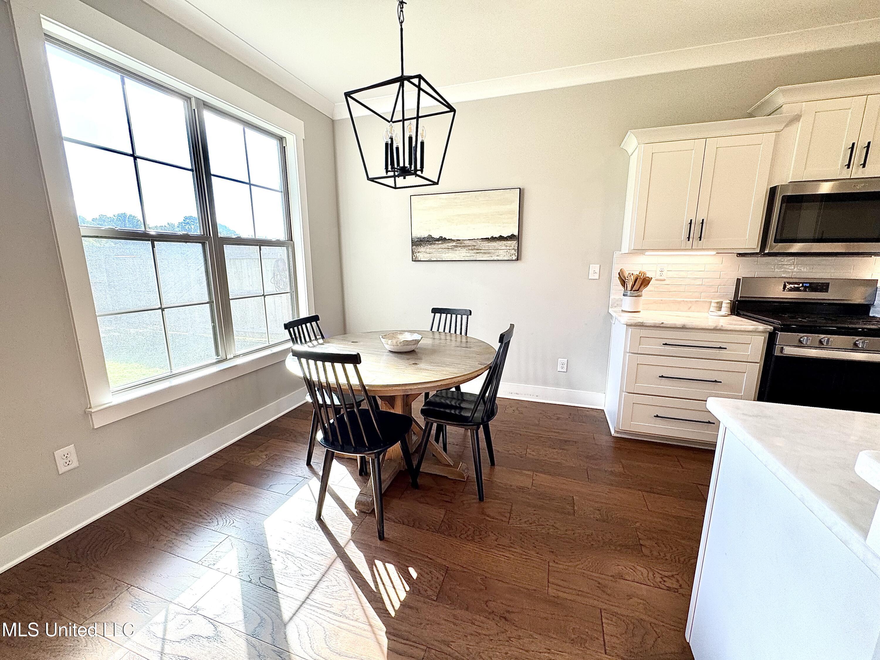 2098 Watson View West Nesbit, MS 38651 - Photo 8 of 24 IMG_1169