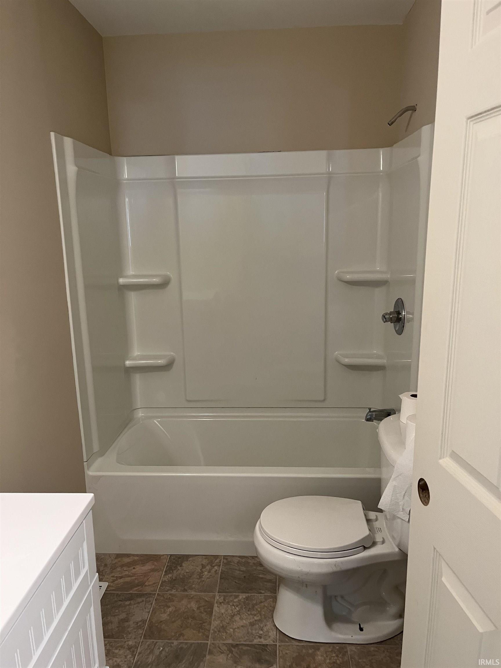 5325 Chadwick Road Evansville, IN 47710 - Photo 12 of 30 Gallery Image 12