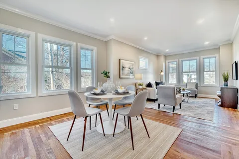 $879,900 | 114-116 West Wyoming Avenue, Unit 2, Melrose, MA 02176