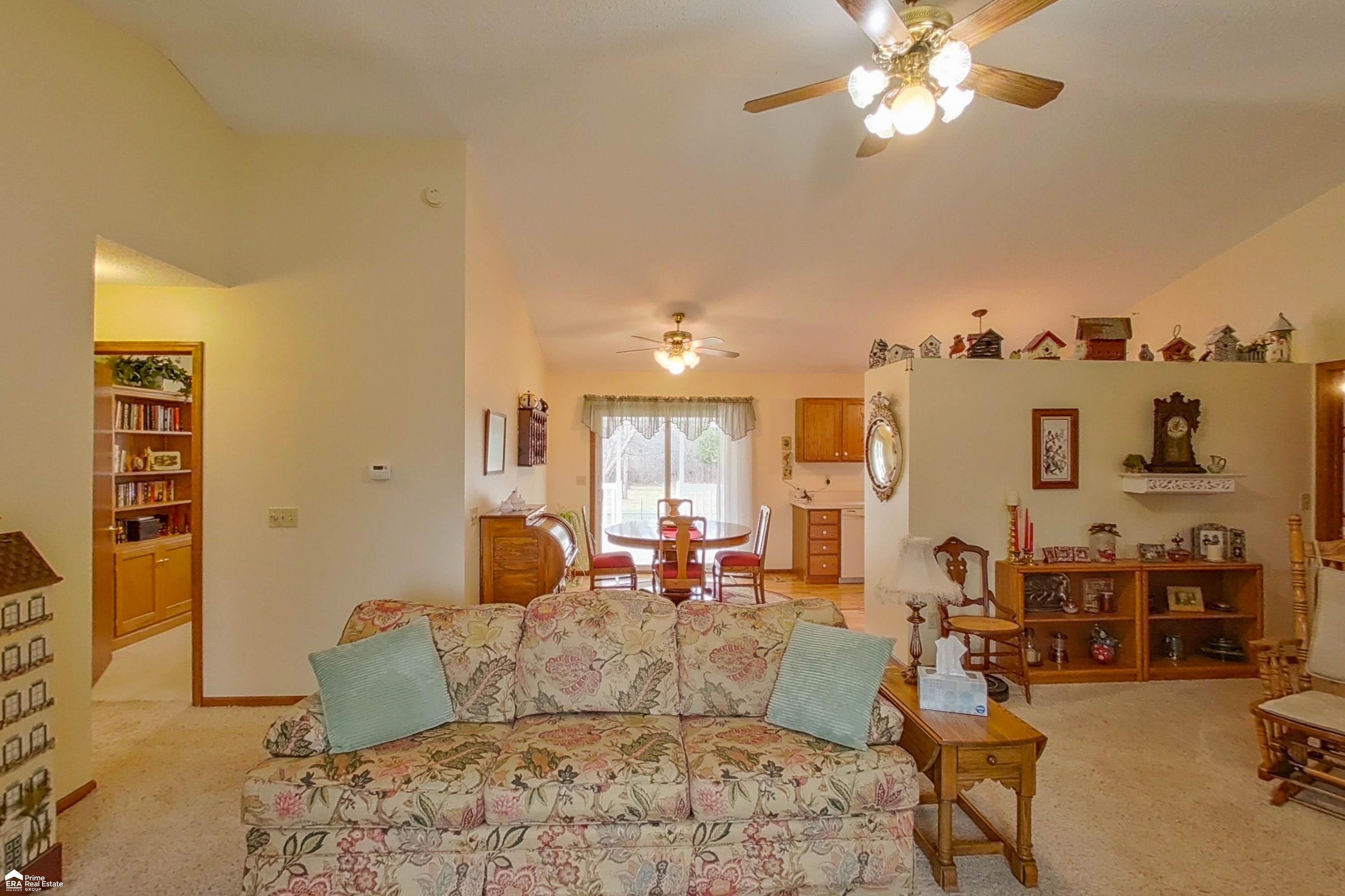 8213 North Seymour Road Flushing, MI 48433 - Photo 12 of 46 50097863-11.JPG
