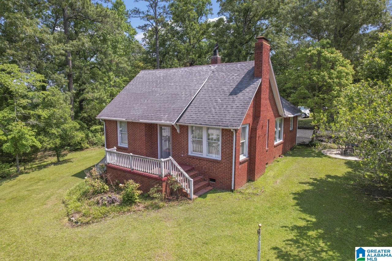 600 7th Street North Clanton, AL 35045 - Photo 2 of 35
