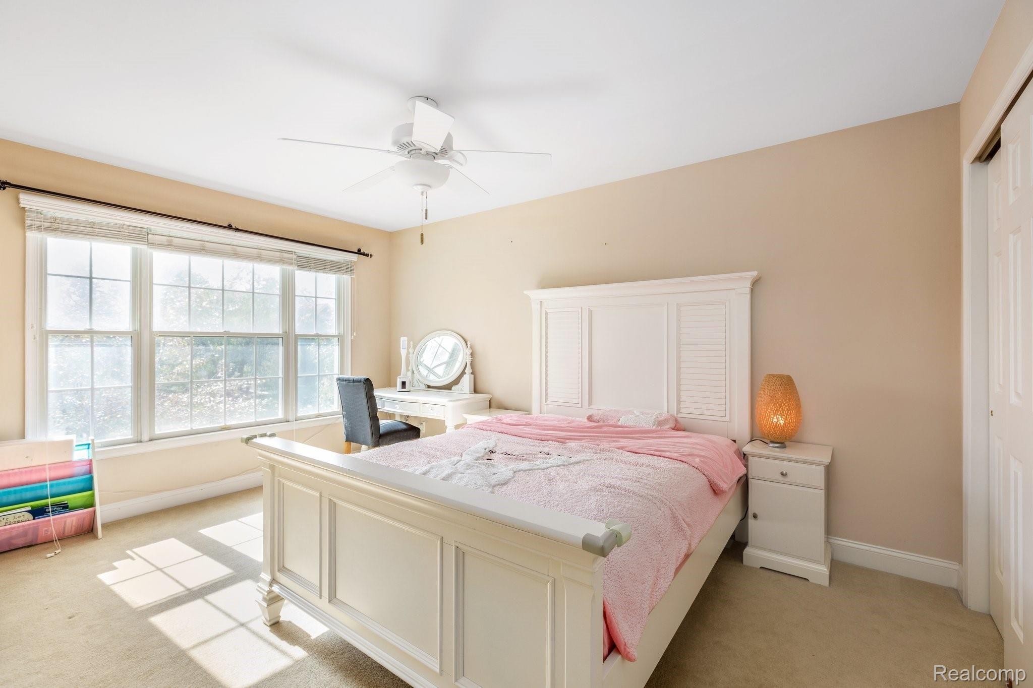 24934 Reeds Pointe Drive Novi, MI 48374 - Photo 32 of 55 40-web-or-mls-24934 Reeds Pointe Drive, Novi0031.jpg