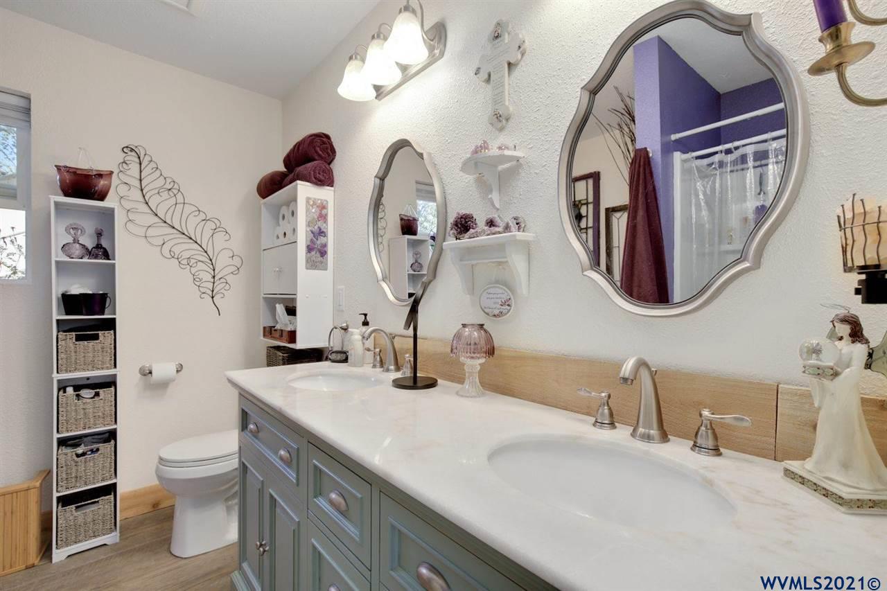 12264 Brick Road Southeast Turner, OR 97392 - Photo 20 of 41