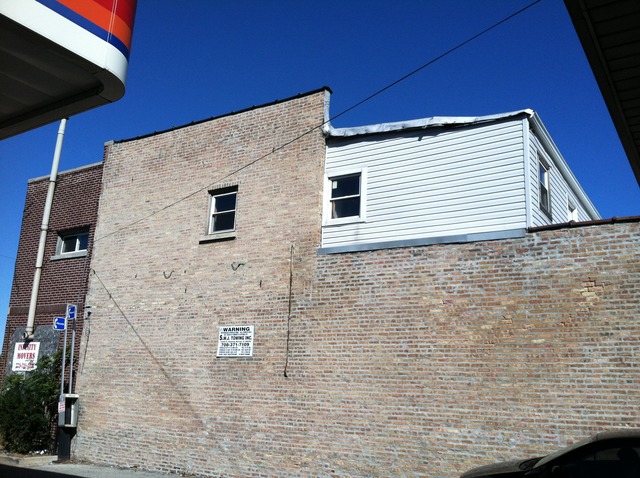 6659 South State Street Chicago, IL 60637 - Photo 11 of 12 a view of a wooden door