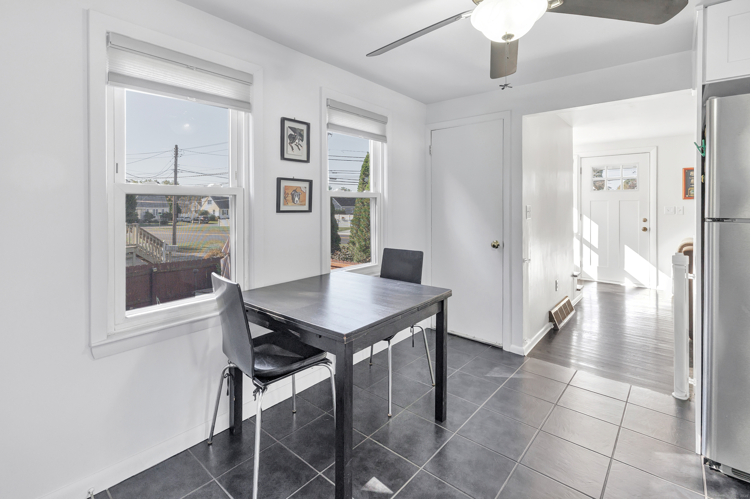 700 Huntington Road Stratford, CT 06614 - Photo 19 of 33 a view of a dining room with furniture