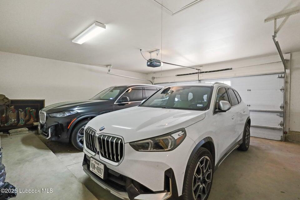 4501 19th Street, Unit 6 Lubbock, TX 79407 - Photo 42 of 44 a utility room with dryer and washer