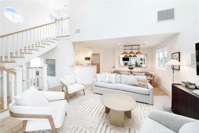 $12,995 | 519 Larkspur Avenue, Corona del Mar, CA 92625