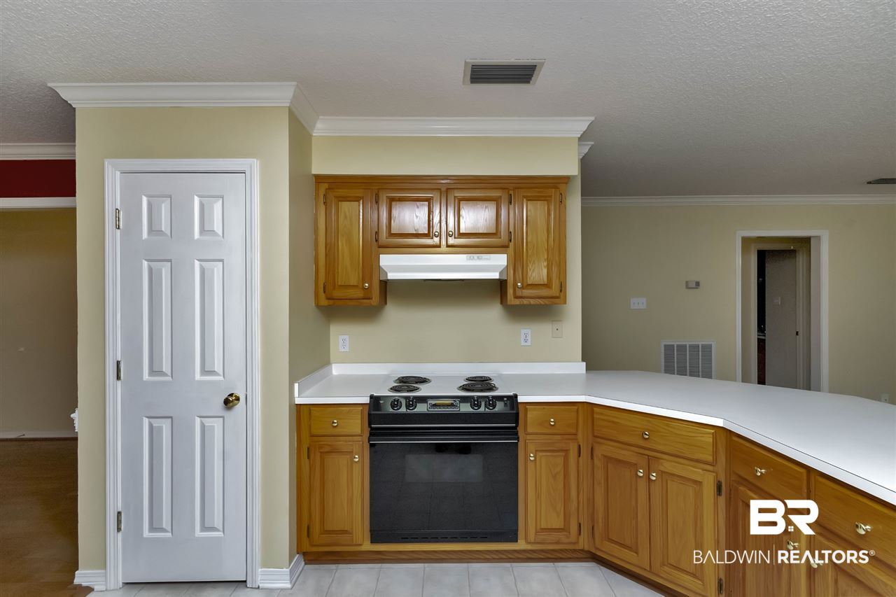 850 Louise Avenue Mobile, AL 36609 - Photo 15 of 38