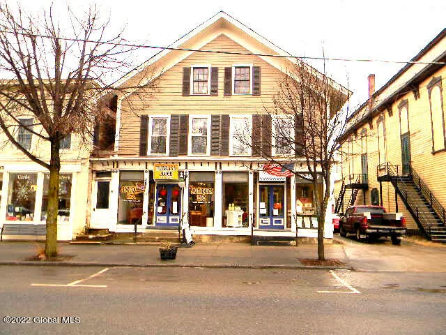 $299,000 | 17-23 East Main Street, Cambridge, NY 12816