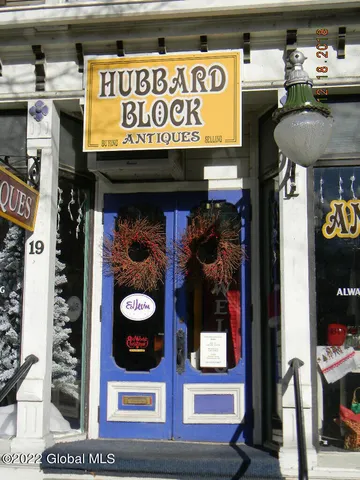 $299,000 | 17-23 East Main Street, Cambridge, NY 12816