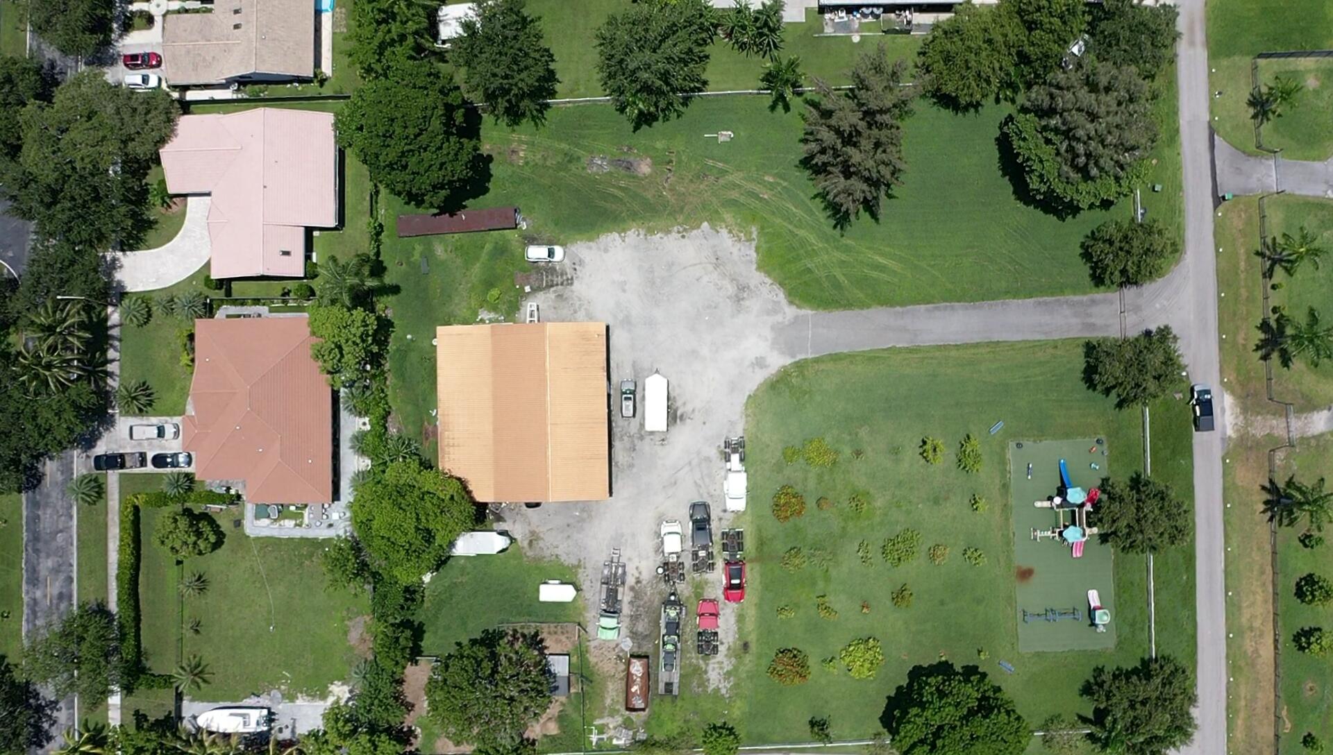 15730 Southwest 56th Street Southwest Ranches, FL 33331 - Photo 6 of 11 screen_852acf029f85372c_1783099840206