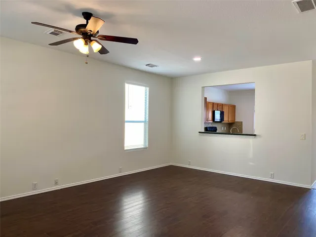 $1,725 | 29726 Sullivan Oaks Drive, Spring, TX 77386