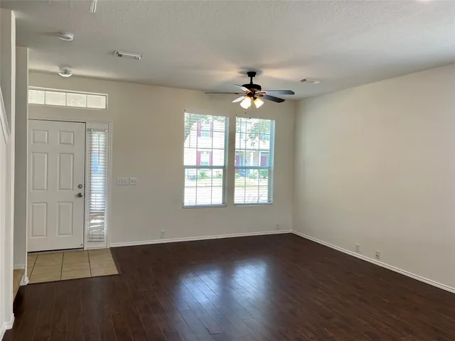 $1,725 | 29726 Sullivan Oaks Drive, Spring, TX 77386